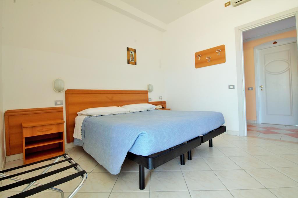 Hotel Casadei Fano Room photo