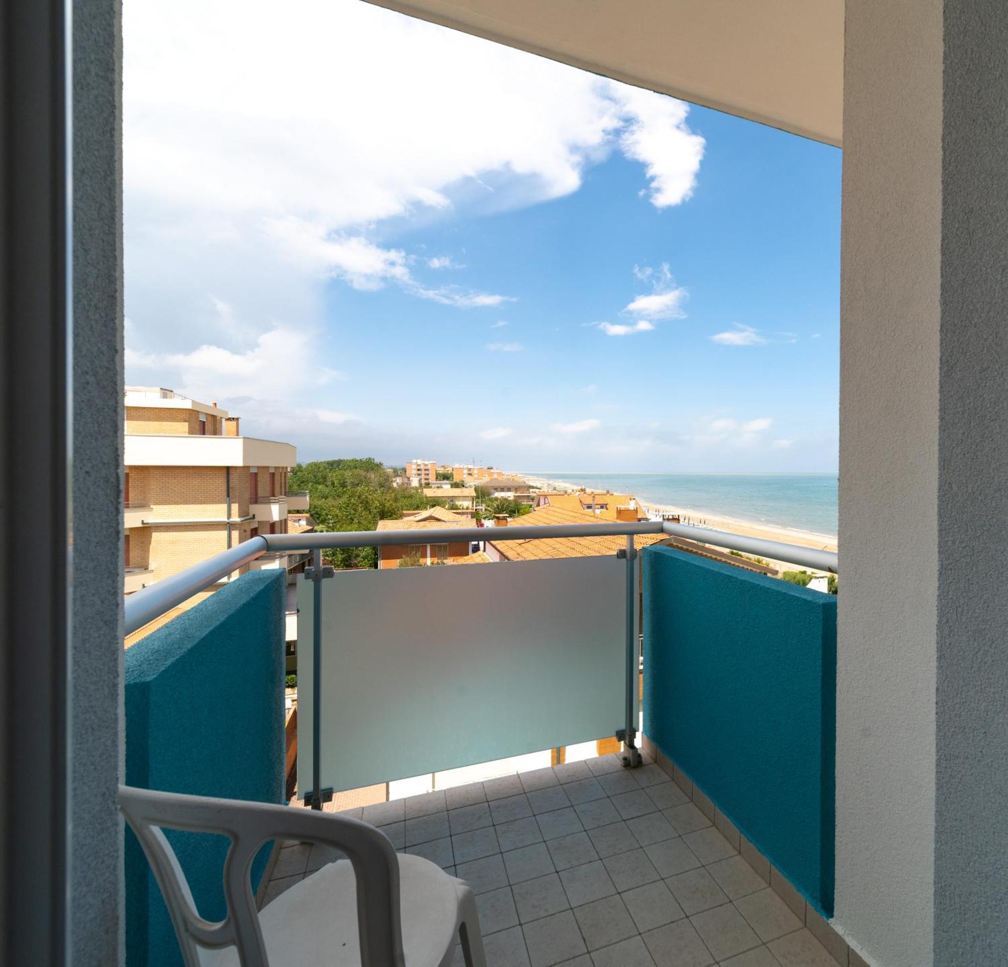 Hotel Casadei Fano Exterior photo