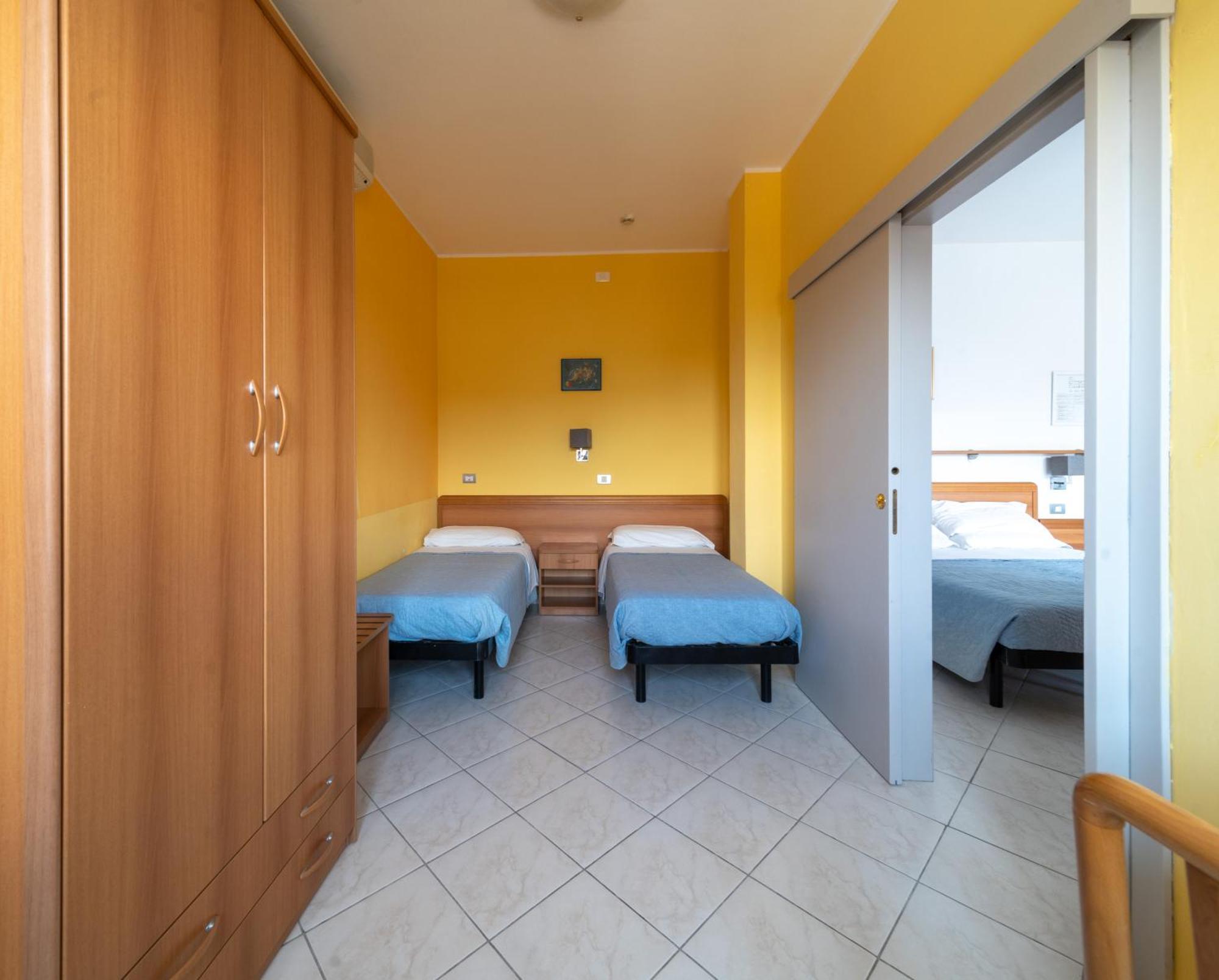 Hotel Casadei Fano Exterior photo