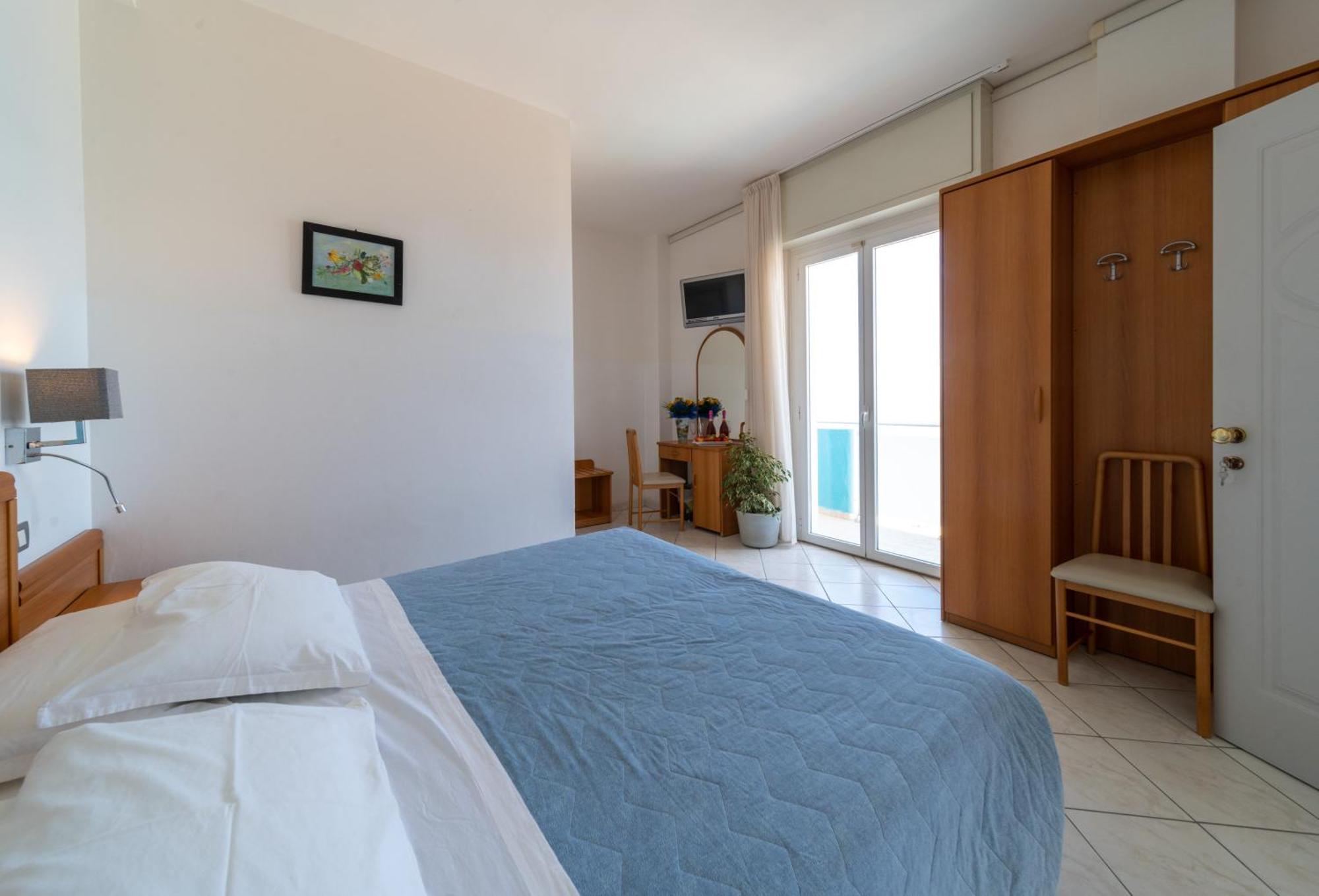 Hotel Casadei Fano Exterior photo